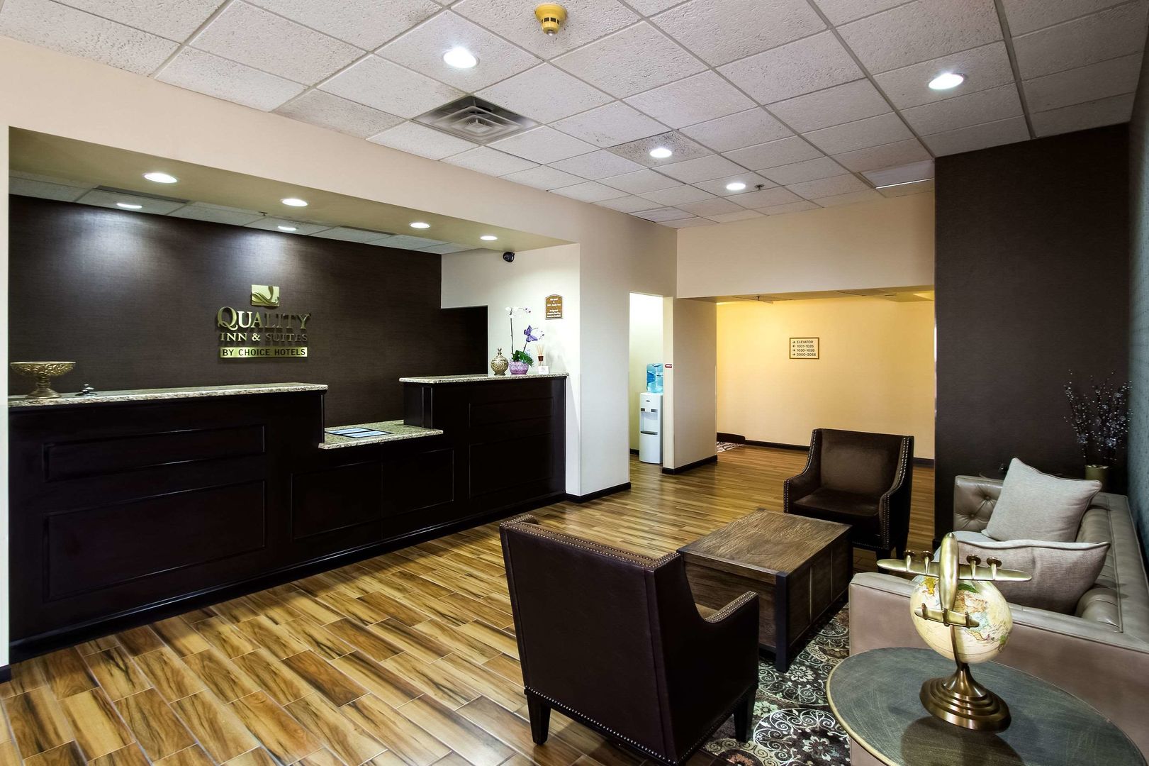 quality inn and suites moline quad cities