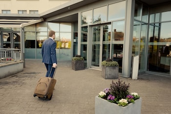 rochestown lodge hotel