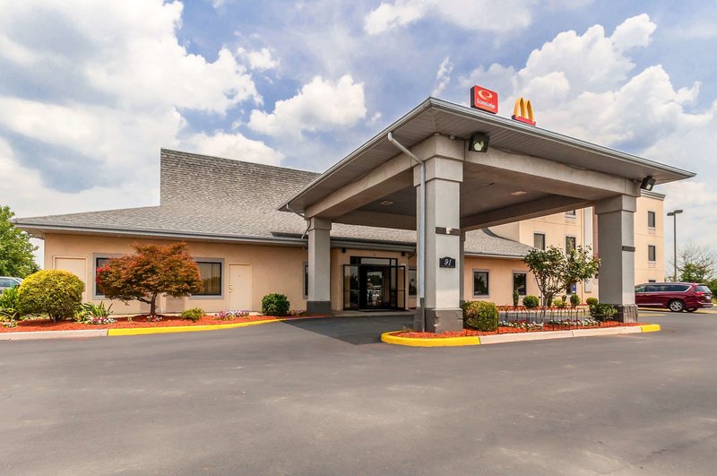 econo lodge inn and suites