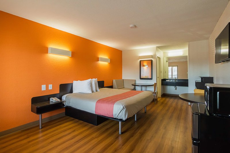 motel 6 savannah ga midtown
