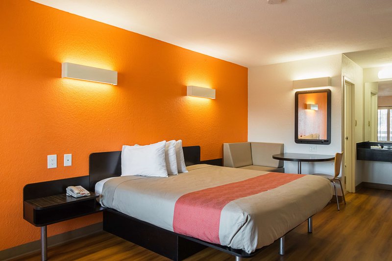 motel 6 savannah ga midtown