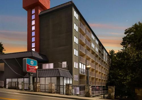 Surestay Plus Hotel By Best Western Gatlinburg,Gatlinburg - Pigeon Forge>>Gatlinburg,3 star