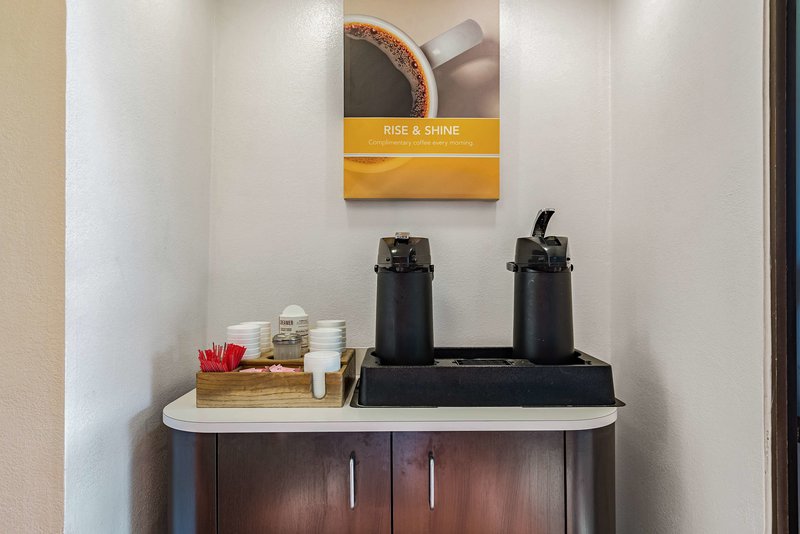 days inn by wyndham cincinnati i 71