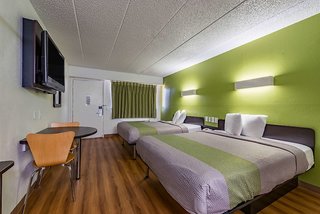 days inn by wyndham cincinnati i 71