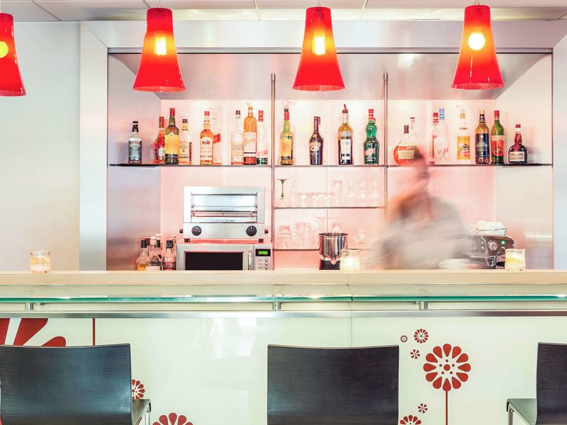 ibis epinay sur seine gennevilliers