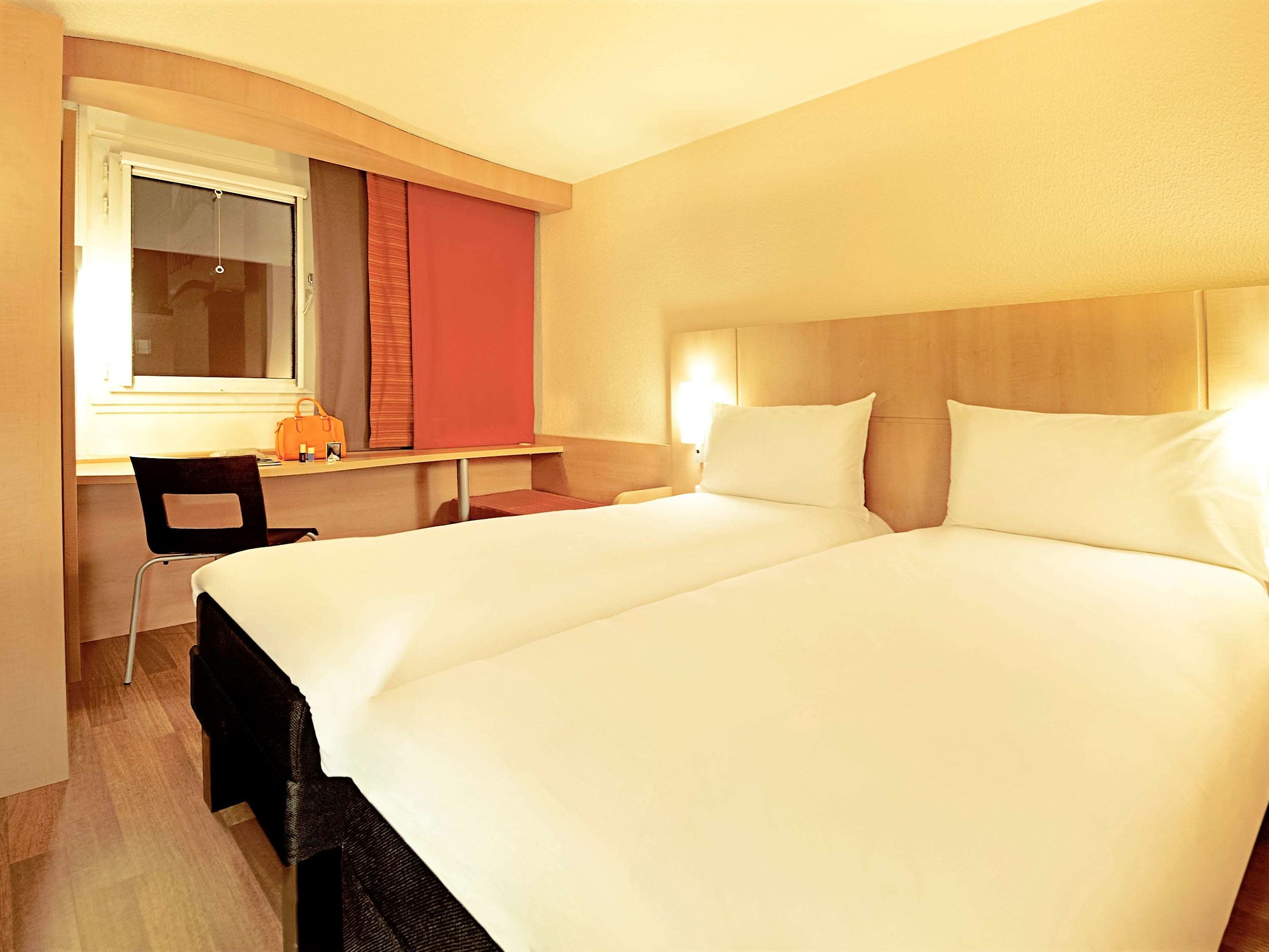 ibis epinay sur seine gennevilliers
