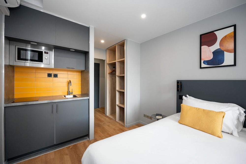 staycity aparthotels paris gare de lest