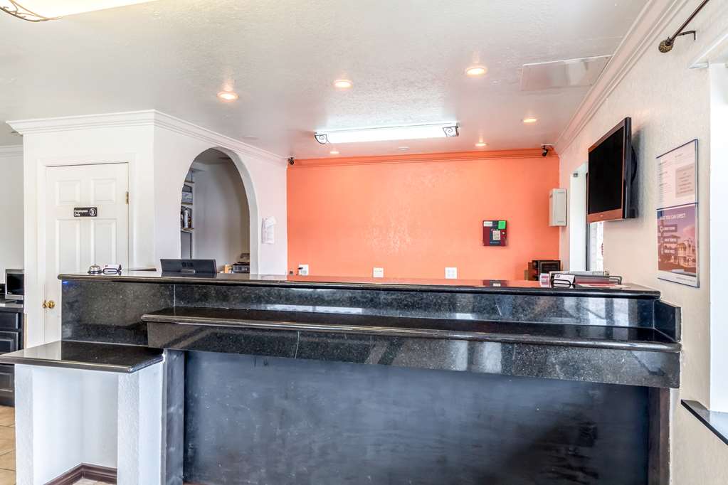 motel 6 san antonio tx frost bank center