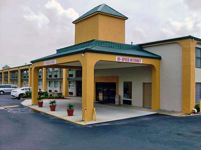 rodeway inn and suites