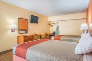 rodeway inn and suites