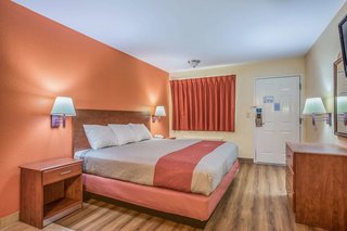 rodeway inn and suites