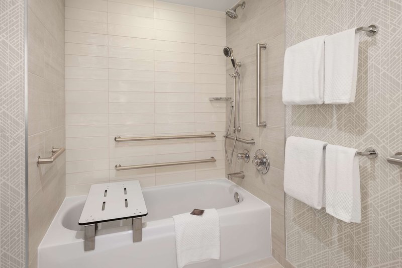 embassy suites by hilton portland airport