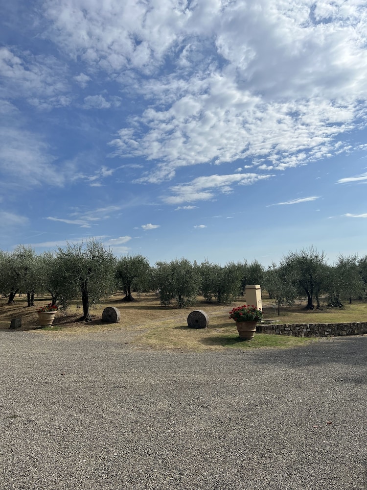 tenuta torre rossa farm and apartments