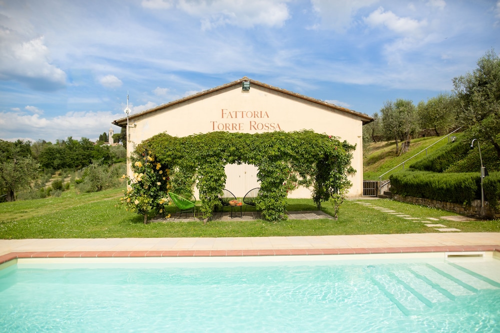 tenuta torre rossa farm and apartments