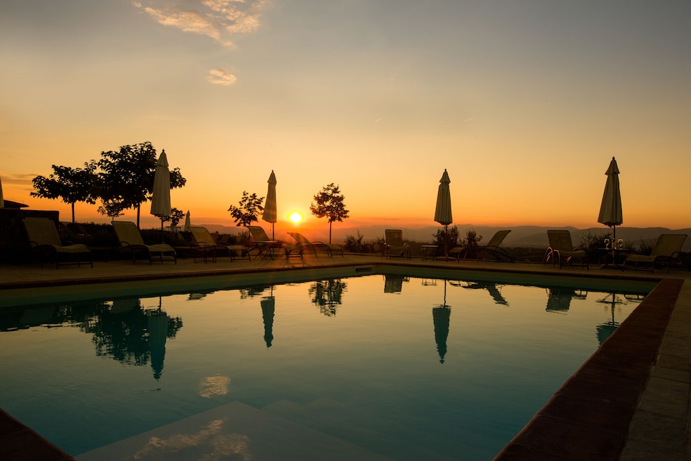 tenuta torre rossa farm and apartments