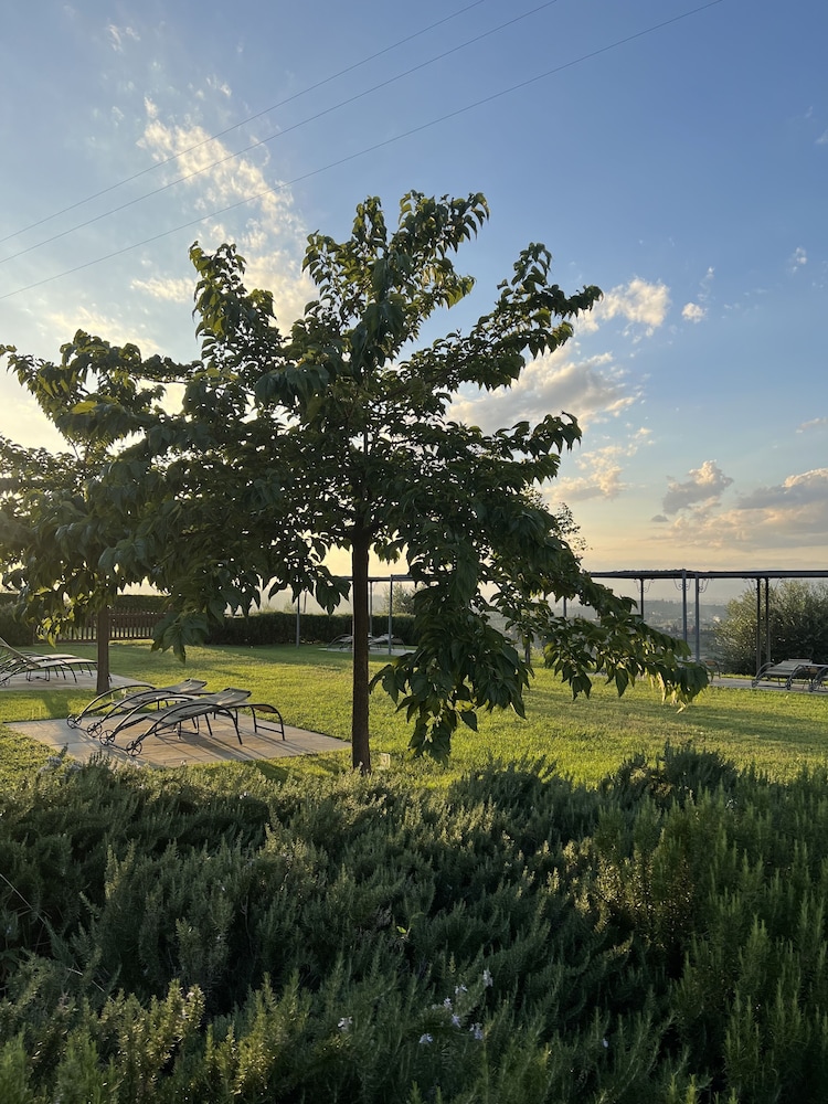 tenuta torre rossa farm and apartments