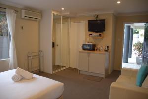 Tiarri Terrigal Beach (Adults Only),Copacabana>>Central Coast,4 star