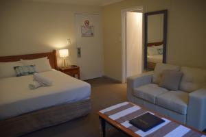 Tiarri Terrigal Beach (Adults Only),Copacabana>>Central Coast,4 star