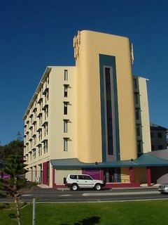 Ocean Beach Hotel,Cottesloe>>Burswood,3.5 star