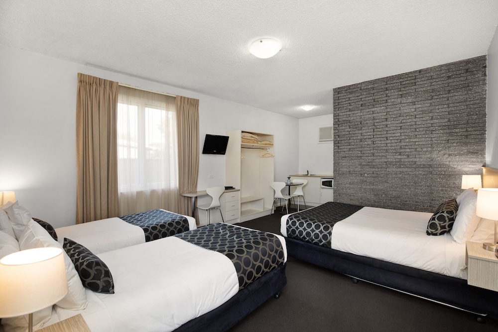 adelaide road motor lodge
