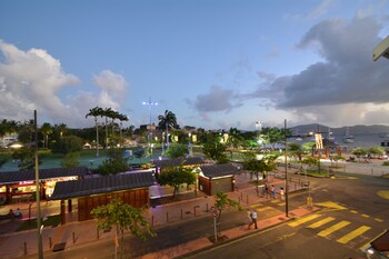 bayfront hotel