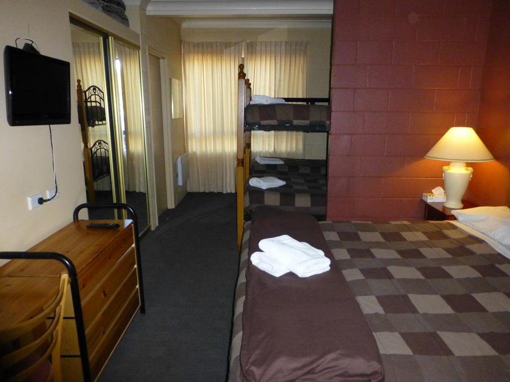 cottonwood lodge