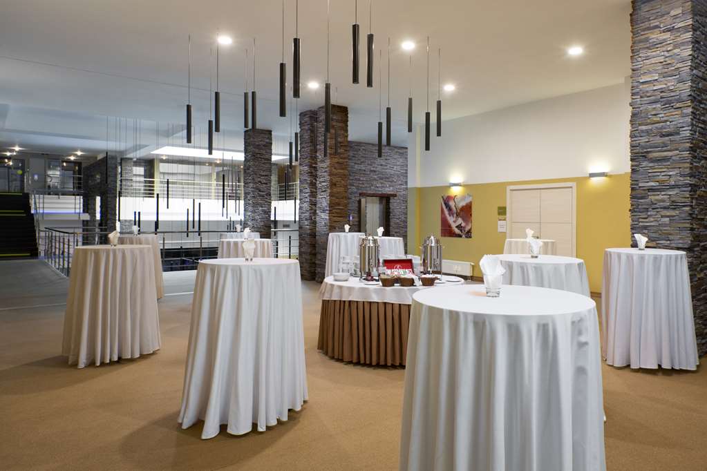 golden tulip rosa khutor