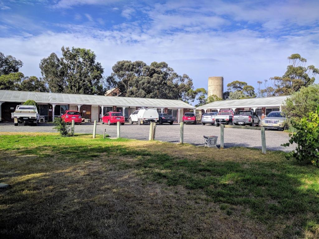 travellers inn kaniva