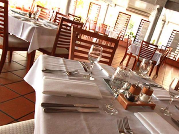 the resort dolphin heads