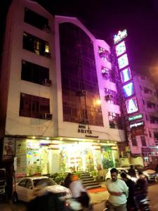 Hotel Shiva Intercontinental,8478, Arakashan Rd, Arya Nagar, Paharganj, New Delhi, Delhi 110055,2 star