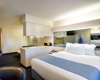 Microtel Inn & Suites By Wyndham Pittsburgh Airport,North Fayette Township>>Green Tree,2 star