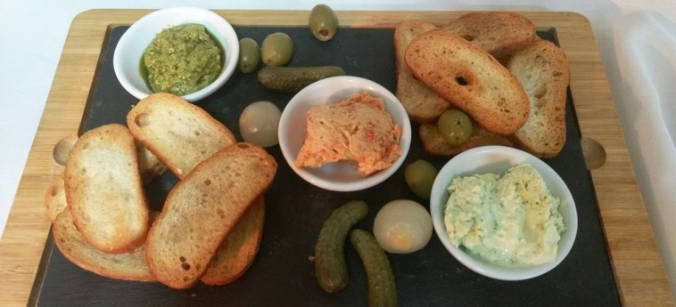 Bluestone Motor Inn,Tennant Creek>>Alice Springs,4 star