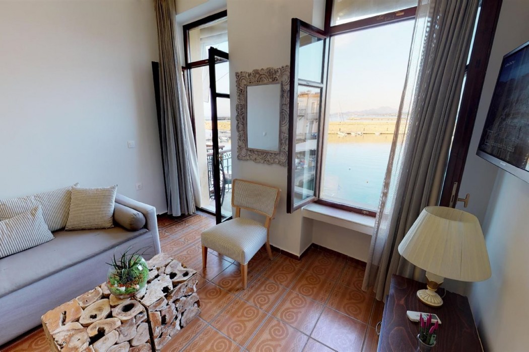 porto enetiko suites