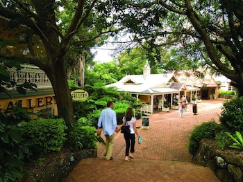 Hunchy Hideaway,Coolabine>>Caloundra,5 star