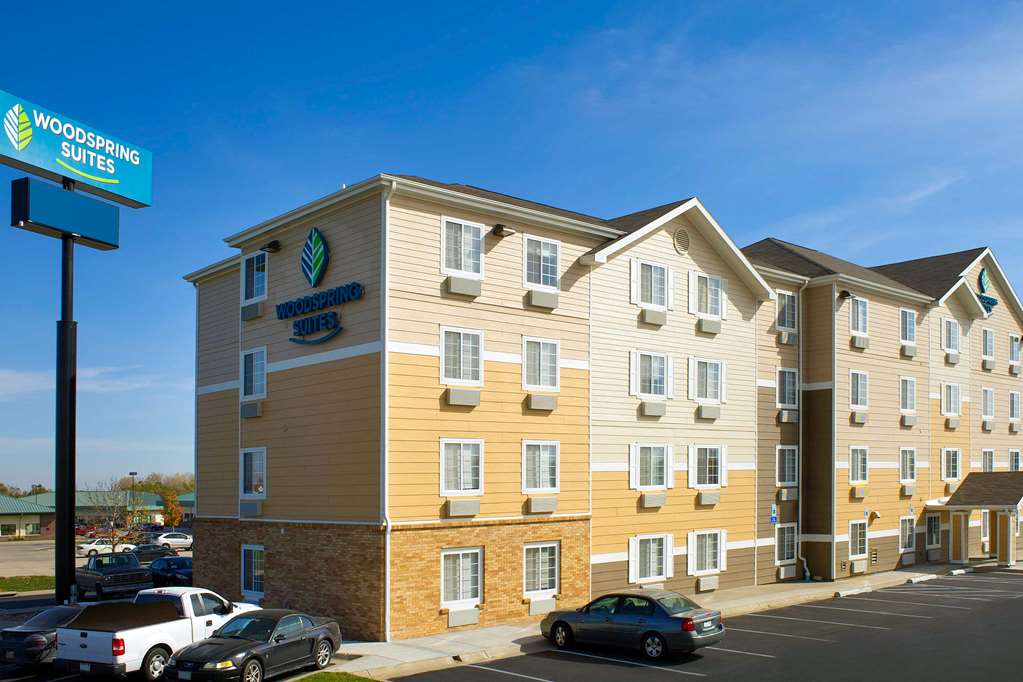 woodspring suites lincoln northeast i 80