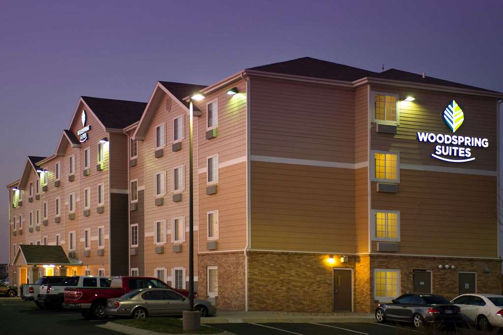 woodspring suites lincoln northeast i 80