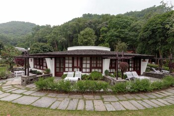 fish tail lodge