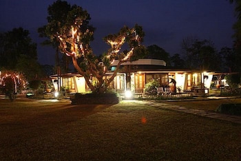 fish tail lodge