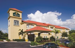 Comfort Inn & Suites,Charlotte Harbor>>Charlotte,3 star