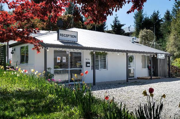 archway motel and chalets