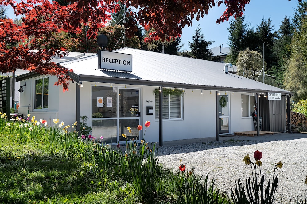 archway motel and chalets