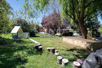 archway motel and chalets