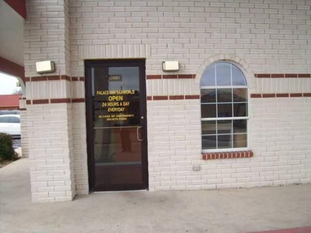 luxury inn and suites seaworld lackland