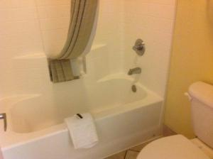 luxury inn and suites seaworld lackland