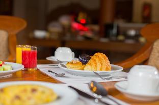 the hotel tharabar gate