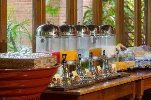 the hotel tharabar gate