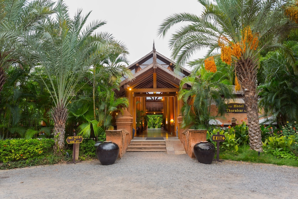 the hotel tharabar gate