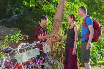 the hotel tharabar gate