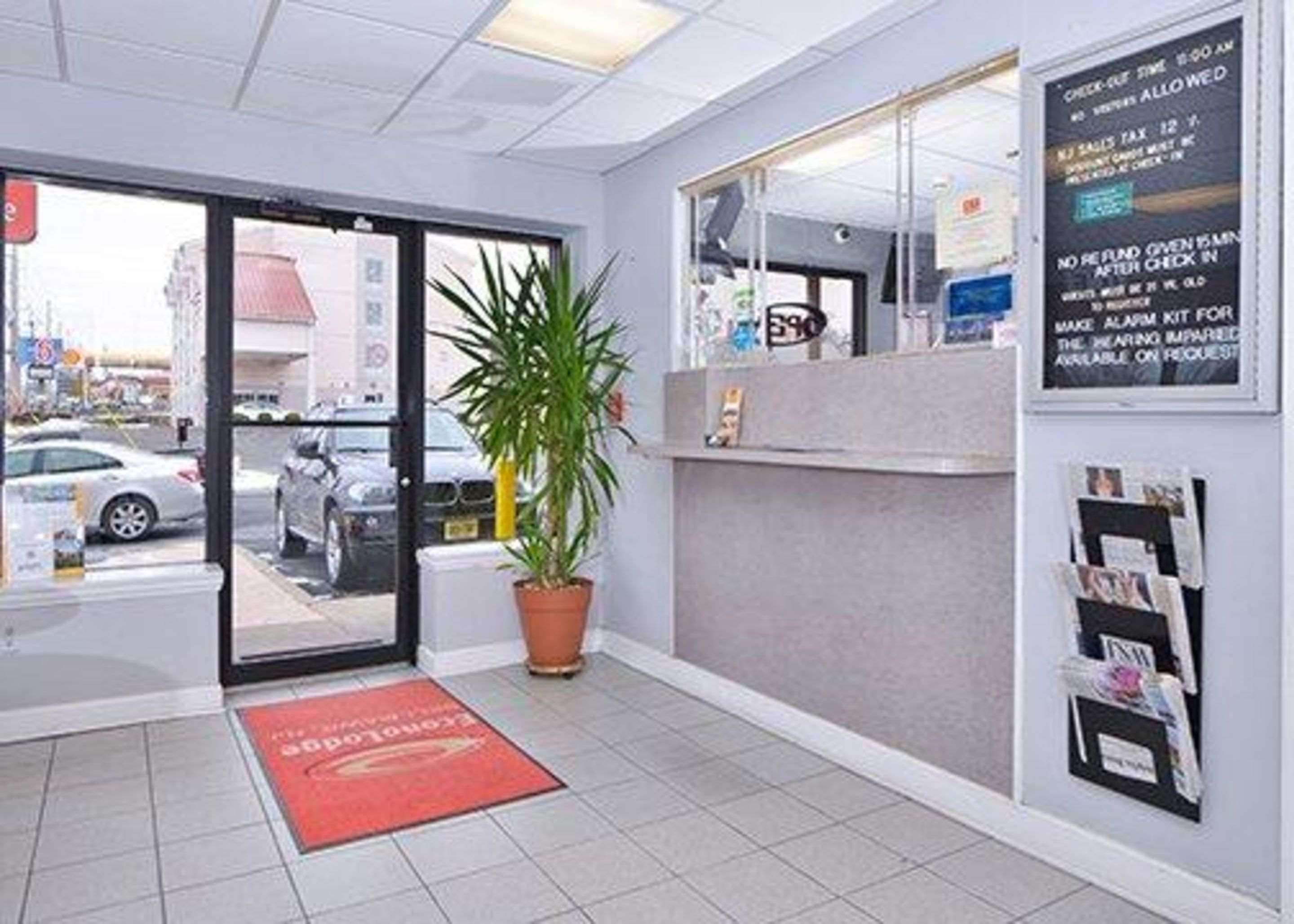 bellmawr economy inn