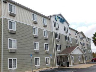 Extended Stay America Select Suites - Lakeland,Lakeland>>Lake Wales,3 star